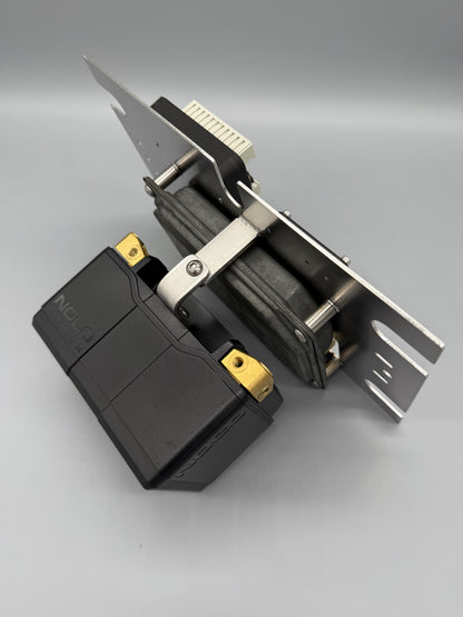 Electrical mounting plate